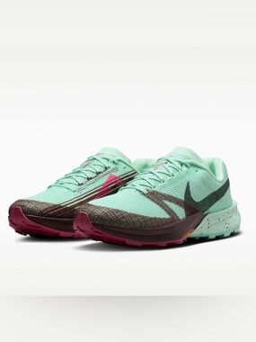 $170! Nike Kiger 10 Trail Running Shoes US W 9.5/ M 8  NWOB